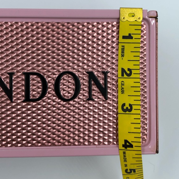 ‼️SALE‼️. MOET & CHANDON ‘Unique’ Collectible Champagne Case - Picture 13 of 13